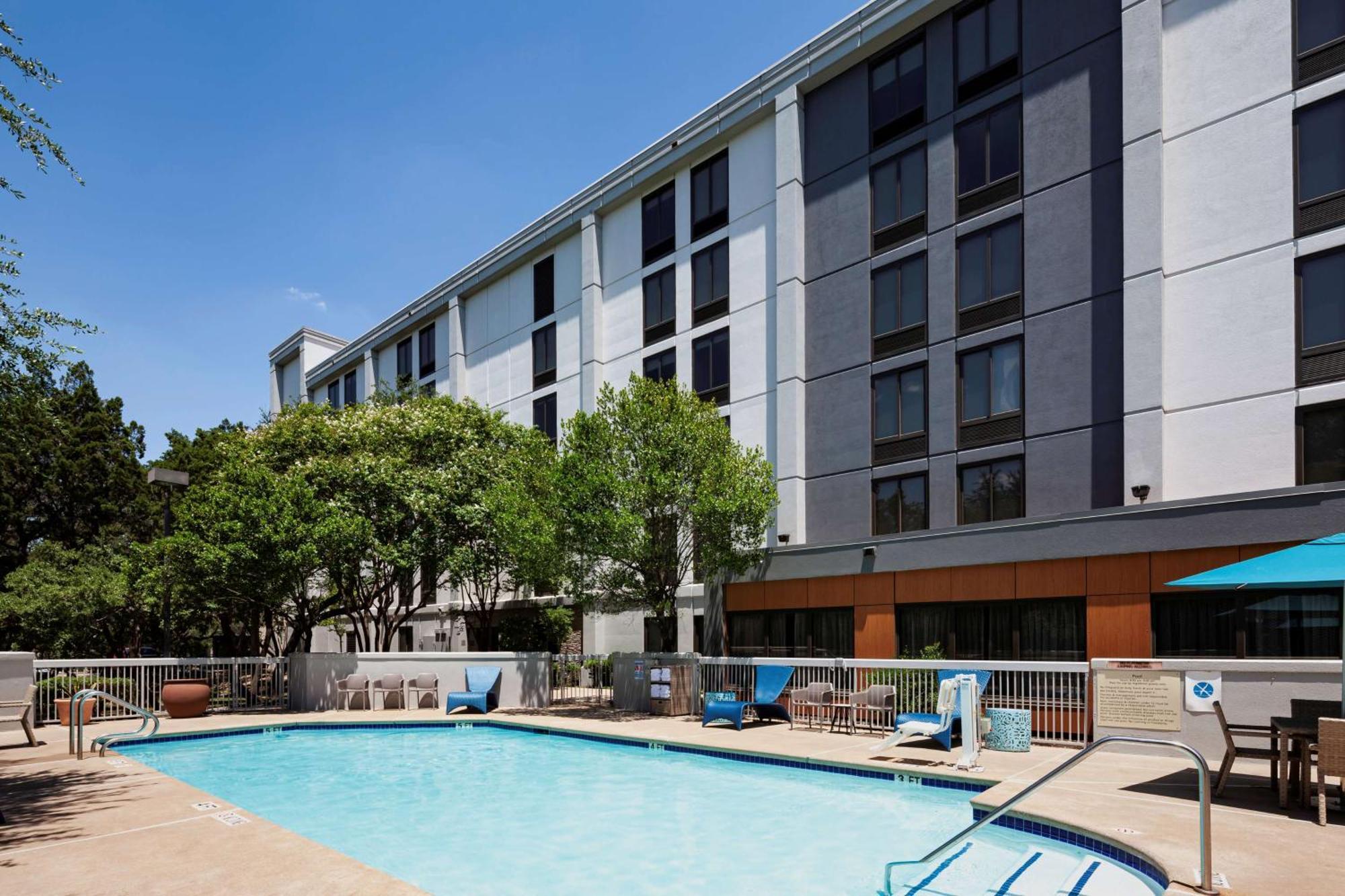 Hampton Inn Austin Nw Near The Domain Exterior foto