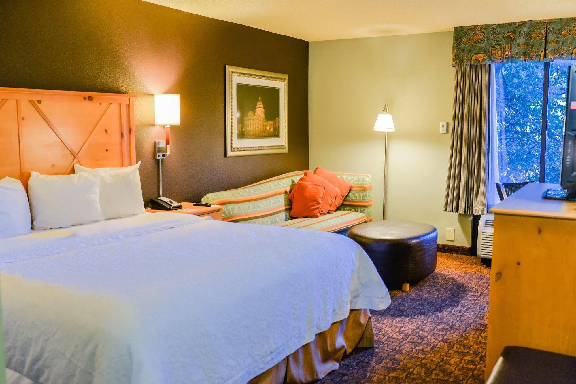 Hampton Inn Austin Nw Near The Domain Exterior foto